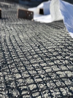 Армуюча сітка для укріплення доріг